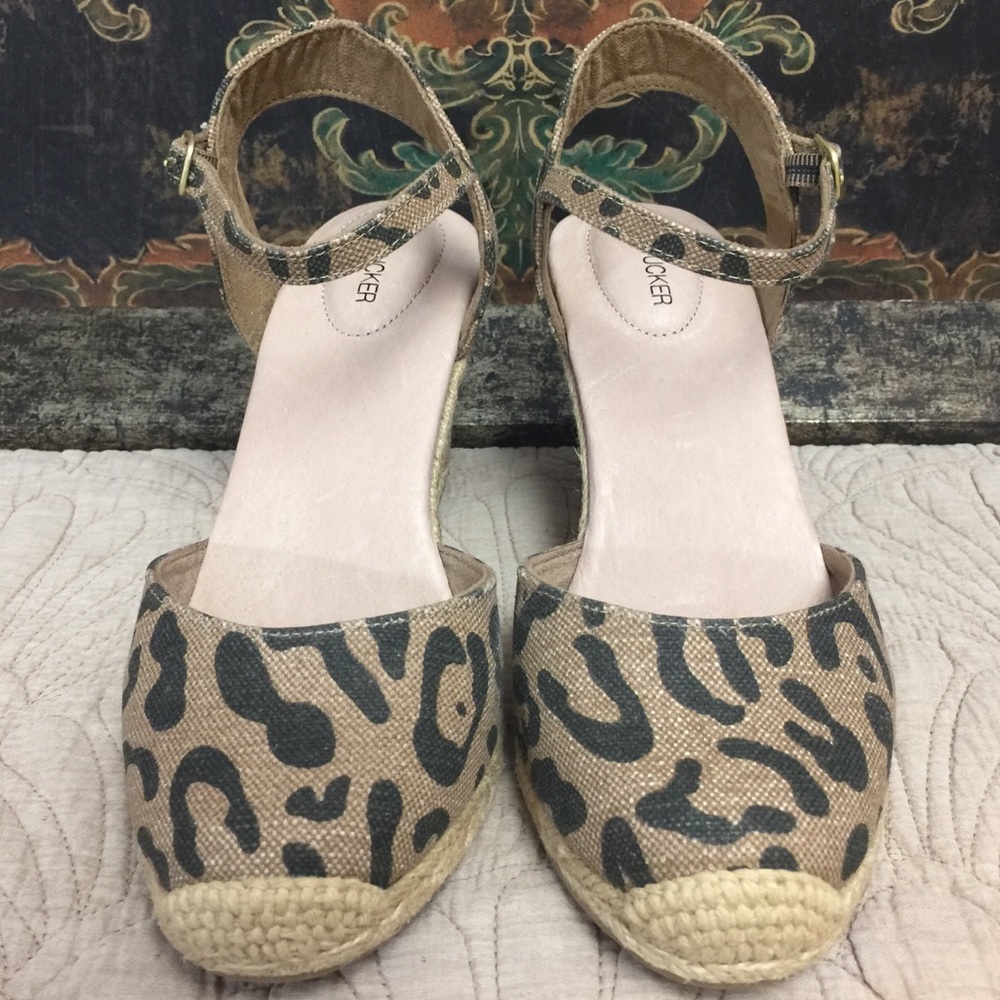 Leopard Espadrille Wedges Size 7.5